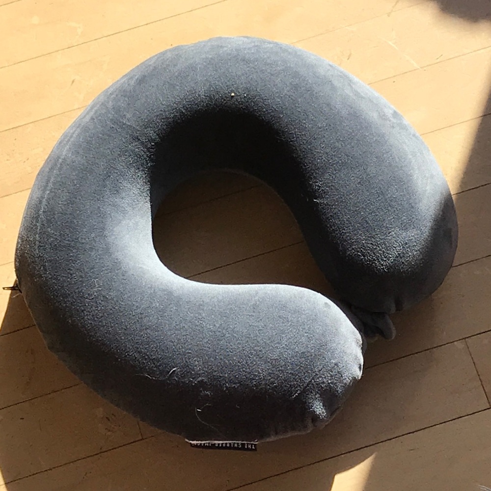 MEMORY FOAM airplane pillow (QUALITY)